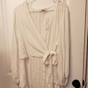 Ladies plus size top